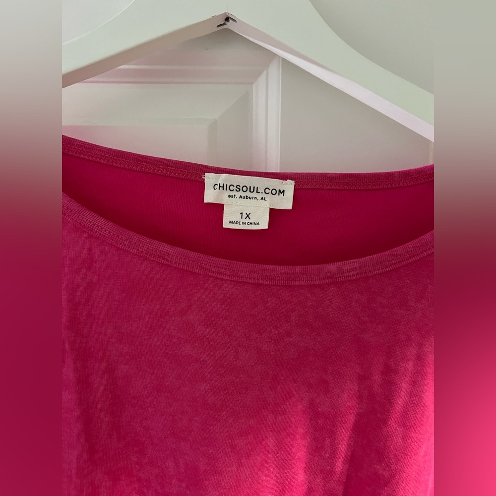 NEW! Chic Soul Women’s Size 1X Hot Pink Long Sleeve Tee - Picture 4 of 4